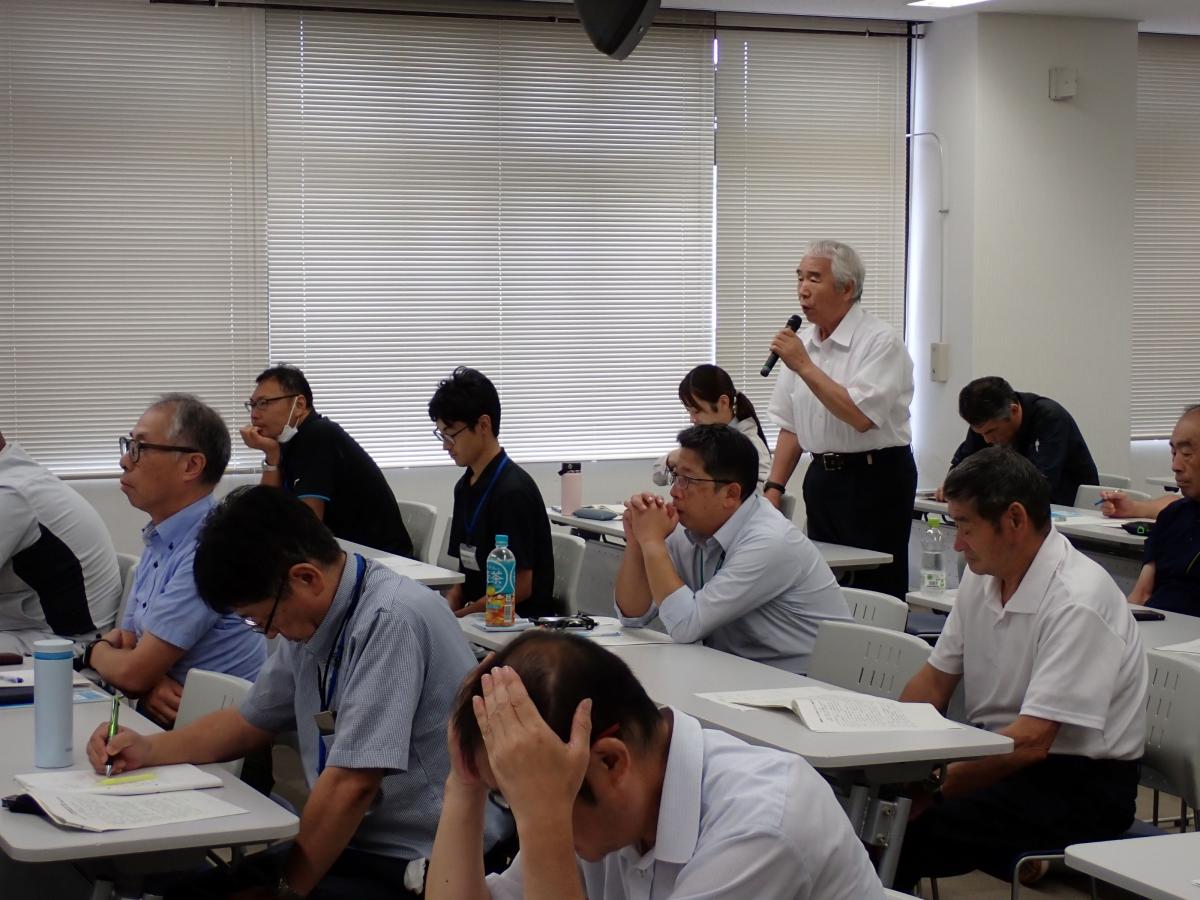 宮古市議会議員による質疑