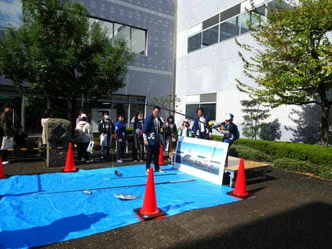 カツオ一本づ釣り体験