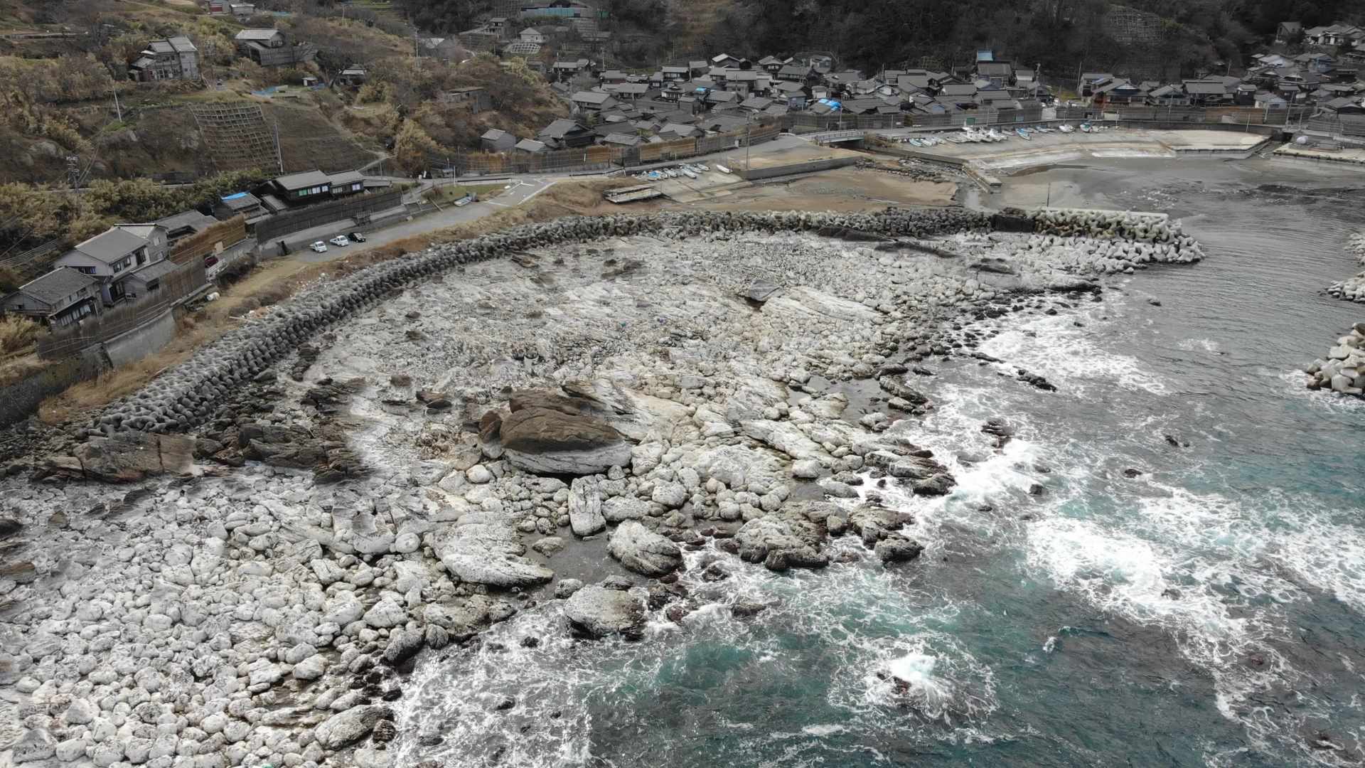 東側隆起